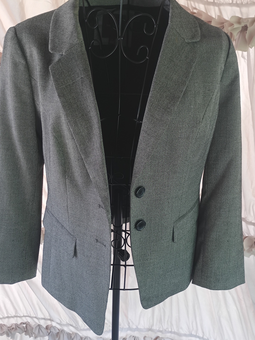 The Limited Collection- Size S Gray Women's Two-Piece Pantsuit Blazer & Trousers - Picture 6 of 17